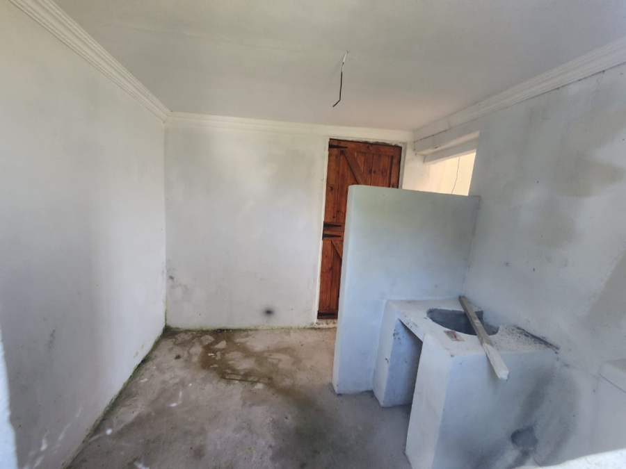 Commercial Property for Sale in Rondevlei Western Cape